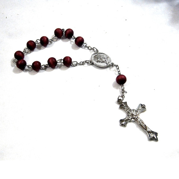 Vintage Travel Pocket size Catholic Rosary Christian Religious Prayer Beads - Picture 1 of 2